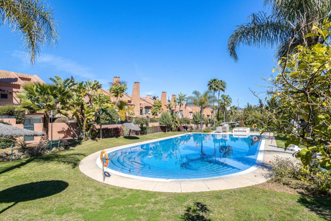 Oleholidays Adosado Mediterraneo Los Monteros 100 M Playa Marbella Dış mekan fotoğraf