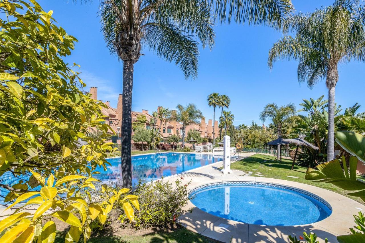 Oleholidays Adosado Mediterraneo Los Monteros 100 M Playa Marbella Dış mekan fotoğraf